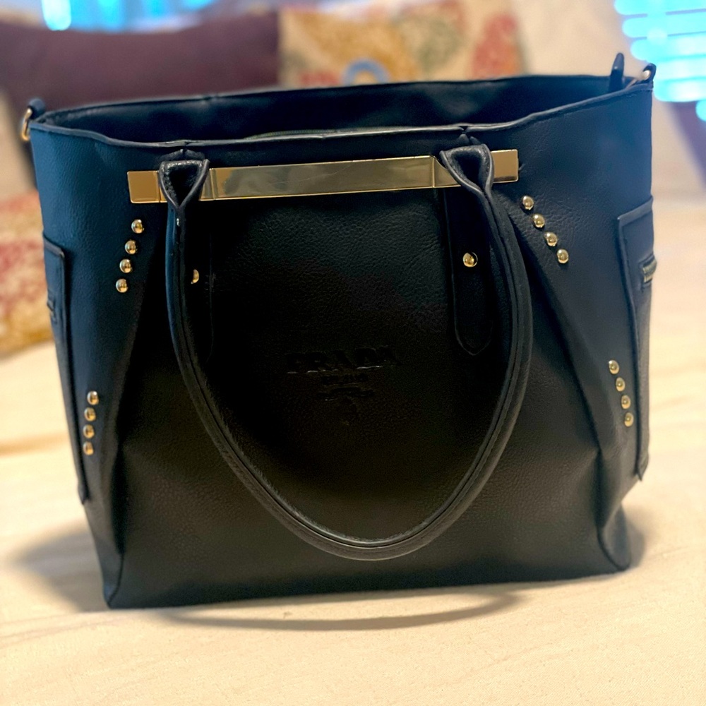 Dupe purse